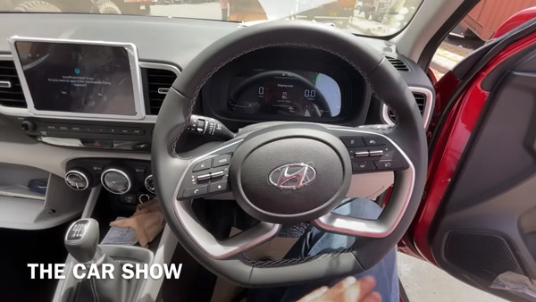 അപ്പ്ഡേറ്റുകൾക്കൊപ്പം അകവും പുറവും ഇങ്ങനെ; അവതരണത്തിന് മുമ്പ് 2022 Hyundai Venue വോക്ക്എറൗണ്ട് വീഡിയോ