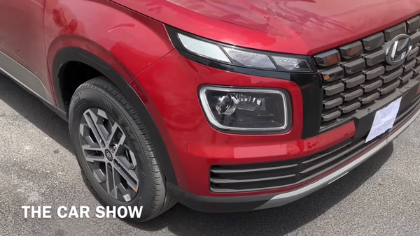 അപ്പ്ഡേറ്റുകൾക്കൊപ്പം അകവും പുറവും ഇങ്ങനെ; അവതരണത്തിന് മുമ്പ് 2022 Hyundai Venue വോക്ക്എറൗണ്ട് വീഡിയോ