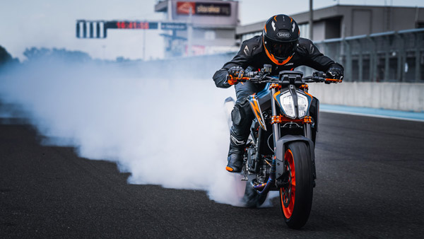 R6 മുതൽ SV650 വരെ, ഇന്ത്യൻ നിരത്തുകൾ കാണാൻ ആഗ്രഹിക്കുന്ന പ്രീമിയം മോട്ടോർസൈക്കിളുകൾ 