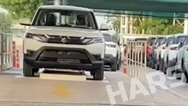 മൊത്തത്തിൽ ഒരു രൂപമാറ്റം; അവതരണത്തിന് മുമ്പ് പുതുതലമുറ Maruti Brezza -യുടെ ബേസ് മോഡൽ ക്യാമറയിൽ