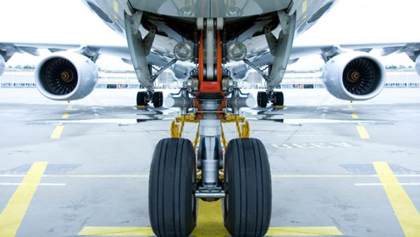 വിമാന ടയറുകളെക്കുറിച്ചുള്ള ചില രസകരമായ വസ്‌തുതകൾ അറിയാം