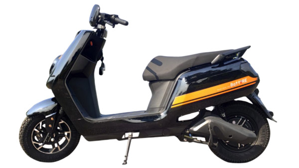 പൂര്ണ ചാര്ജില് 132 കിലോമീറ്റര് വരെ പോകാം; Storie ഇലക്ട്രിക് സ്കൂട്ടറുമായി BattRE പൂര്ണ ചാര്ജില് 132 കിലോമീറ്റര് വരെ പോകാം; Storie ഇലക്ട്രിക് സ്കൂട്ടറുമായി BattRE