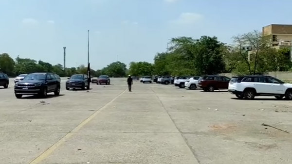 ഒറ്റ ദിവസം 60 മെറിഡിയൻ എസ്‌യുവികൾ ഡെലിവറി നൽകി ഡൽഹി ഡീലർഷിപ്പ്