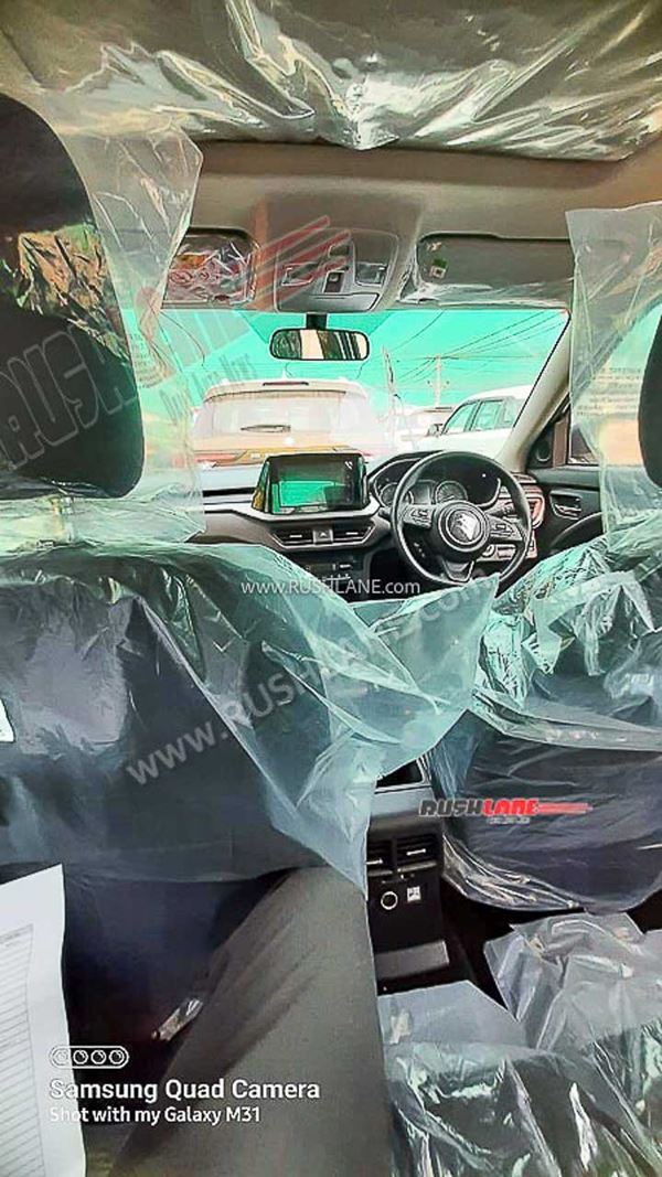 2022 Maruti Brezza -യുടെ ഇന്റീരിയറും സൺറൂഫും വെളിപ്പെടുത്തി പുത്തൻ സ്പൈ ചിത്രങ്ങൾ