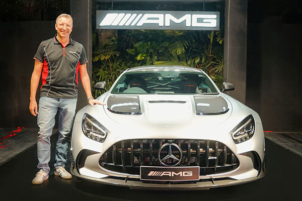 വില 5.50 കോടി രൂപ, AMG GT ബ്ലാക്ക് സീരീസ് ഇന്ത്യൻ വിപണിയിൽ എത്തിച്ച് Mercedes