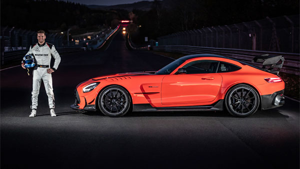 വില 5.50 കോടി രൂപ, AMG GT ബ്ലാക്ക് സീരീസ് ഇന്ത്യൻ വിപണിയിൽ എത്തിച്ച് Mercedes