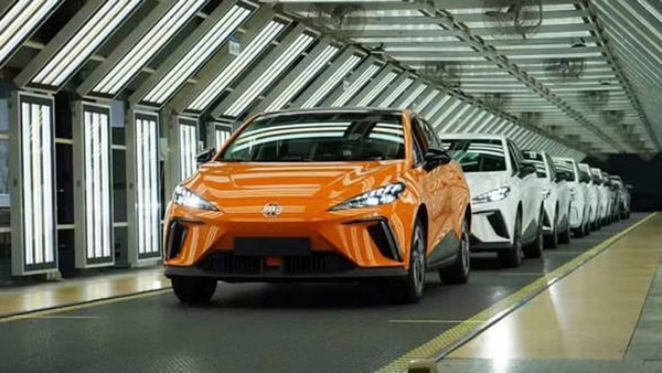 5G ഇന്റർനെറ്റ് സംവിധാനത്തോടൊപ്പം പുത്തൻ Mulan ഇലക്ട്രിക് കാർ അവതരിപ്പിച്ച് MG