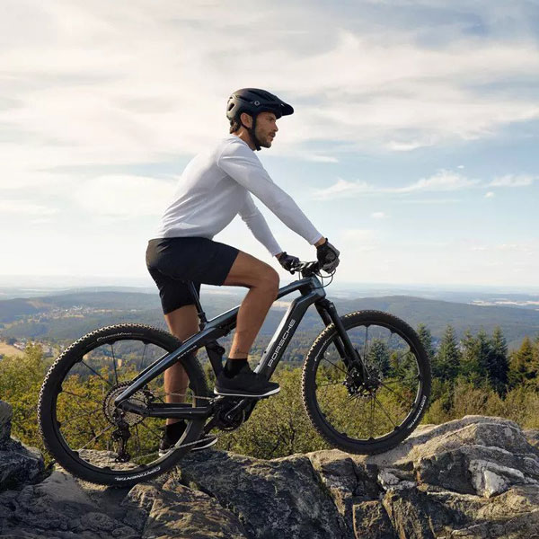 KTM മുതൽ Porsche വരെ, പ്രീമിയം ബ്രാൻഡുകളുടെ ലക്ഷ്വറി ഇലക്‌ട്രിക് സൈക്കിളുകളെ പരിചയപ്പെട്ടാലോ?