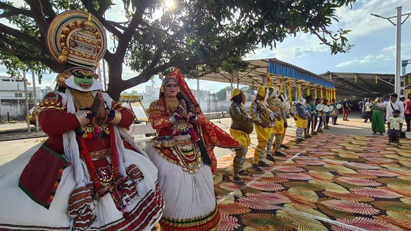 കോയമ്പത്തൂരിൽ നിന്ന് ഷിർദ്ദിയിലേക്ക് പോവാം; ഭാരത് ഗൗരവ് ട്രെയിൻ പദ്ധതി ഫ്ലാഗ്ഓഫ് ചെയ്‌ത് ഇന്ത്യൻ റെയിൽവേ