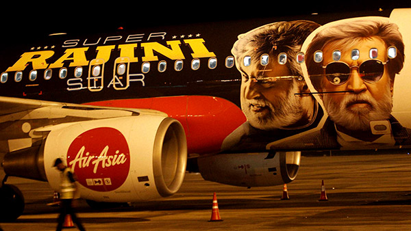 കാറുകളിൽ മാത്രമല്ല വിമാനങ്ങളിലും പെയ്ന്റ് മുഖ്യം; കാരണങ്ങൾ ഇവ