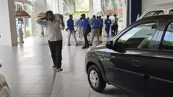 മറ്റുള്ളവർ നിരസിച്ച 10 രൂപ നാണയങ്ങൾ സ്വരുക്കൂട്ടി കാർ സ്വന്തമാക്കി തമിഴ്നാട് സ്വദേശി