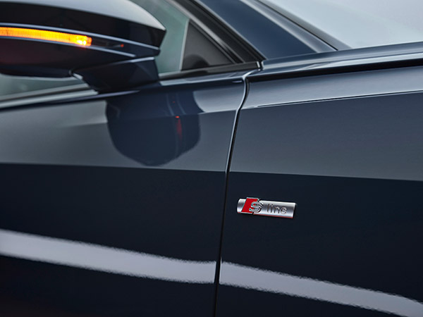 നവീകരണങ്ങളോടെ 2022 A8L എത്തുന്നു; അവതരണം നാളെയെന്ന് Audi