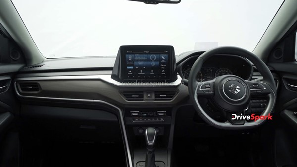 Brezza Since -2016; കാലങ്ങൾക്കിപ്പുറം പുത്തൻ ഉടുപ്പിട്ട് എസ്‌യുവി; റിവ്യൂ വിശേഷങ്ങൾ 