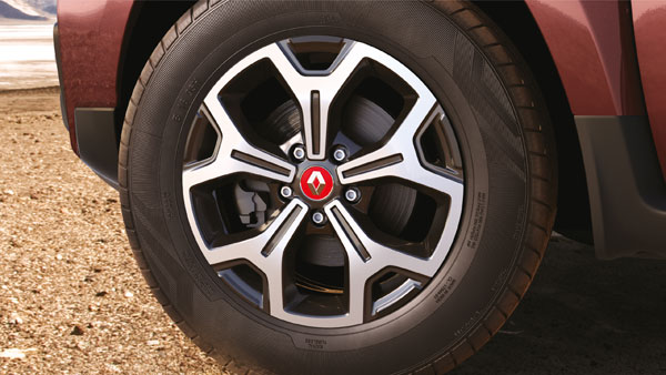 സെക്കന്‍ഡ് ഹാന്‍ഡ് Renault Duster വാങ്ങുന്നതിന് മുന്നെ അറിഞ്ഞിരിക്കണം; ഗുണങ്ങളും ദോഷങ്ങളും ഇങ്ങനെ