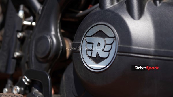 പണി വരുന്നുണ്ട് അവറാച്ചാ! അനധികൃത എക്സ്ഹോസ്റ്റ് ഉപയോഗിക്കുന്നവർക്കെതിരെ പോലീസ് കേസെടുക്കും