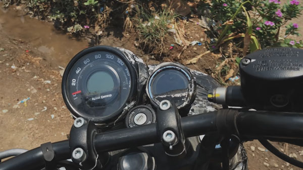 വിപണിയിലേക്ക് ഉടന്; Royal Enfield Hunter 350-യുടെ കൂടുതല് വിവരങ്ങള് പുറത്ത് വിപണിയിലേക്ക് ഉടന്; Royal Enfield Hunter 350-യുടെ കൂടുതല് വിവരങ്ങള് പുറത്ത്