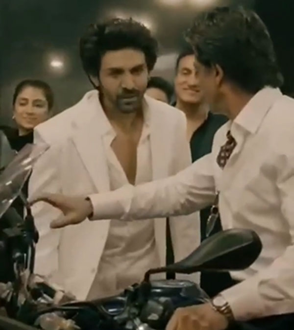 ഇവനും സൂപ്പർസ്റ്റാർ തന്നെ; താരങ്ങളിൽ താരമായി Honda CB 500X