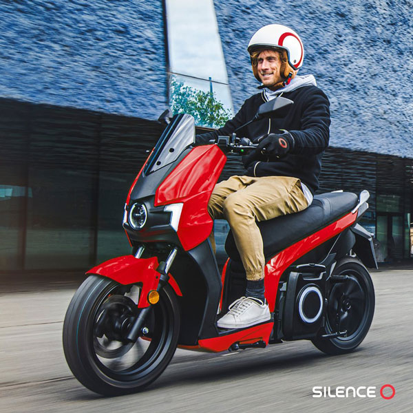 137 കി.മീ റേഞ്ചും കിടിലൻ ഫീച്ചറുകളും, S01 Plus ഇലക്‌ട്രിക് സ്‌കൂട്ടർ അവതരിപ്പിച്ച് Silence