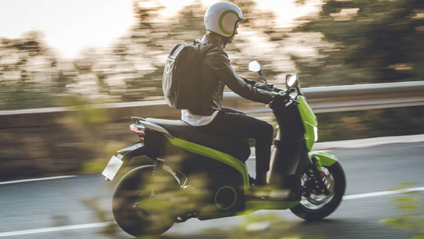 137 കി.മീ റേഞ്ചും കിടിലൻ ഫീച്ചറുകളും, S01 Plus ഇലക്‌ട്രിക് സ്‌കൂട്ടർ അവതരിപ്പിച്ച് Silence