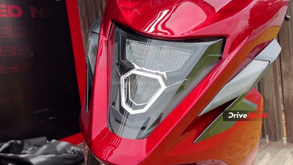 ഫീച്ചറുകളിൽ ധാരാളിത്തവും 200 കി.മീ. റേഞ്ചും; Simple One ഇലക്‌ട്രിക് സ്‌കൂട്ടർ റിവ്യൂ വിശേഷങ്ങൾ