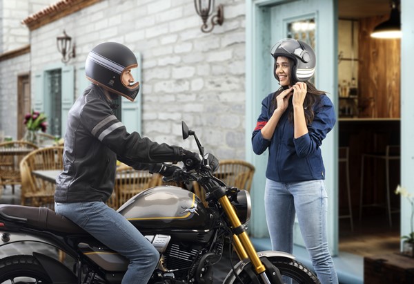 Zeppelin -നും അല്ല Retron -ണും അല്ല Ronin മാത്രം; പുത്തൻ സ്ക്രാംബ്ലർ അവതരിപ്പിച്ച് TVS Zeppelin -നും അല്ല Retron -ണും അല്ല Ronin മാത്രം; പുത്തൻ സ്ക്രാംബ്ലർ അവതരിപ്പിച്ച് TVS