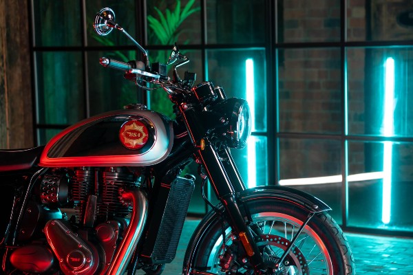 പരീക്ഷണയോട്ടം തകൃതിയാക്കി BSA Gold Star; എതിരാളി Royal Enfield 650 ഇരട്ടകള്‍
