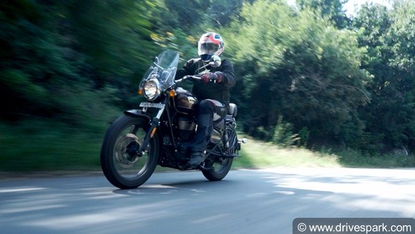 വിപണിയിലേക്ക് ഉടന്; Royal Enfield Hunter 350-യുടെ കൂടുതല് വിവരങ്ങള് പുറത്ത് വിപണിയിലേക്ക് ഉടന്; Royal Enfield Hunter 350-യുടെ കൂടുതല് വിവരങ്ങള് പുറത്ത്