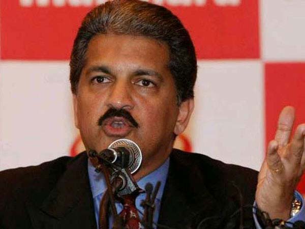 എന്നെ ജോലിക്കെടുക്കൂ സാര്‍...'ഹോംമെയിഡ്' ഇ ജീപ്പ് നിര്‍മിച്ചയാളെ തേടിപ്പിടിക്കാന്‍ ആവശ്യപ്പെട്ട് ആനന്ദ് മഹീന്ദ്ര