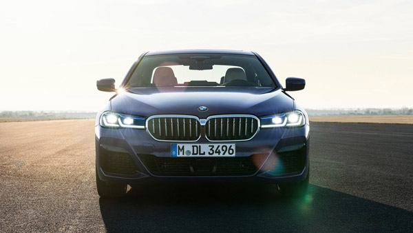 BMW മുതൽ Land Rover വരെ; വിജയ് ദേവരകൊണ്ടയുടെ കാർ ശേഖരം 