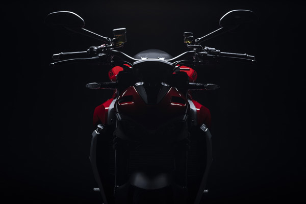 Streetfighter V2 ഇന്ത്യയില്‍ അവതരിപ്പിച്ച് Ducati; വില 17.25 ലക്ഷം രൂപ