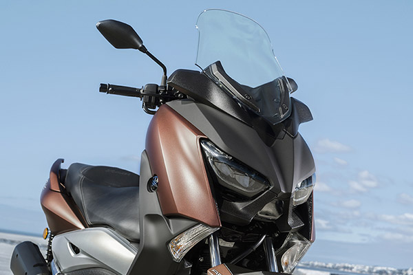 പുത്തന്‍ അപ്‌ഡേറ്റുകളുമായി XMax 250 അവതരിപ്പിച്ച് യമഹ