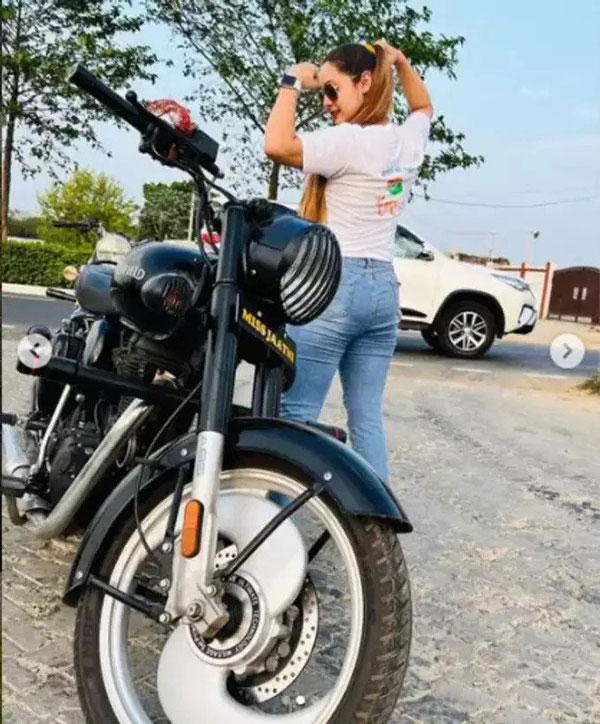 സ്റ്റണ്ട് റൈഡര്‍ 'ബുള്ളറ്റ് റാണി' അറസ്റ്റിലായി; കാരണം ഇതാണ്