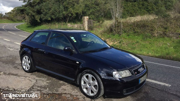 ക്രിസ്റ്റ്യാനോ സ്വന്തമാക്കിയ ആദ്യ കാർ ഇതാണ്; സൂപ്പർ കാറുകൾക്കിടയിൽ ആ 'നോർമൽ' കാറിനെ കുറിച്ചറിയാം