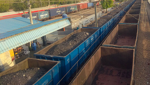 3.5 കിലോമീറ്റർ നീളമുള്ള ട്രെയിൻ, രാജ്യത്തെ നീളംകൂടിയ തീവണ്ടിയായി സൂപ്പർ വാസുകി