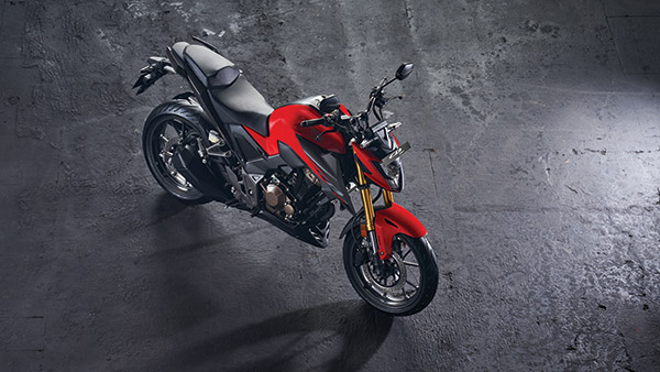 3 കളര് ഓപ്ഷന്, 2 വേരിയന്റ്; CB300F അവതരിപ്പിച്ച് Honda, വില വിവരങ്ങള് അറിയാം 3 കളര് ഓപ്ഷന്, 2 വേരിയന്റ്; CB300F അവതരിപ്പിച്ച് Honda, വില വിവരങ്ങള് അറിയാം