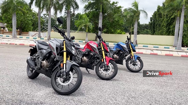 സ്ട്രീറ്റുകൾ കീഴ്പ്പെടുത്താൻ തയ്യാറെടുത്ത് Honda; പുത്തൻ CB300F -ന്റെ റിവ്യൂ വിശേഷങ്ങൾ