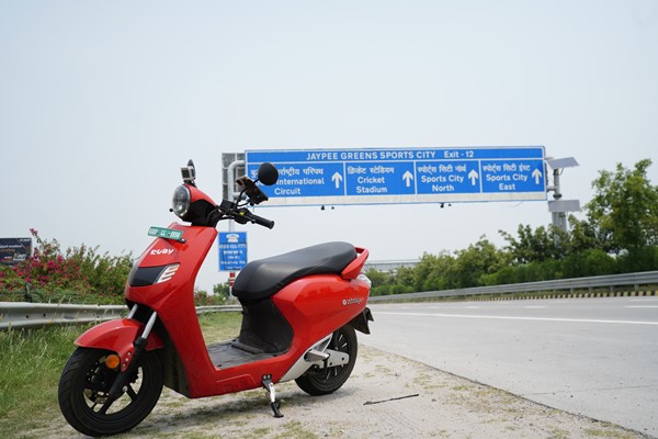 കന്യാകുമാരി മുതൽ കാശ്മീർ വരെ ബൗൺസ് ഇലക്‌ട്രിക് സ്കൂട്ടറിൽ; ചരിത്രം കുറിച്ച് ഒരു മംഗലാപുരംകാരൻ