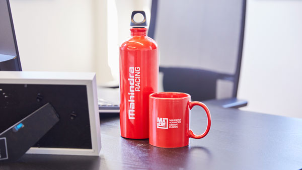 ഇലക്ട്രിക് വിപണിയില് വലിയ മാറ്റത്തിനൊരുങ്ങി Mahindra; യുകെയില് പുതിയ ഇവി ഡിസൈന് സ്റ്റുഡിയോ ആരംഭിച്ചു ഇലക്ട്രിക് വിപണിയില് വലിയ മാറ്റത്തിനൊരുങ്ങി Mahindra; യുകെയില് പുതിയ ഇവി ഡിസൈന് സ്റ്റുഡിയോ ആരംഭിച്ചു