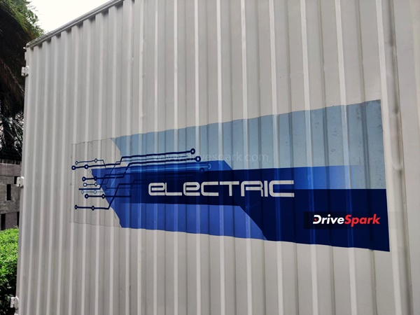 മഹീന്ദ്ര സോര്‍ ഗ്രാന്‍ഡ് ഇലക്ട്രിക് ത്രീവീലര്‍ വിപണിയിലിറക്കി; വിലവിവരങ്ങള്‍ അറിയാം