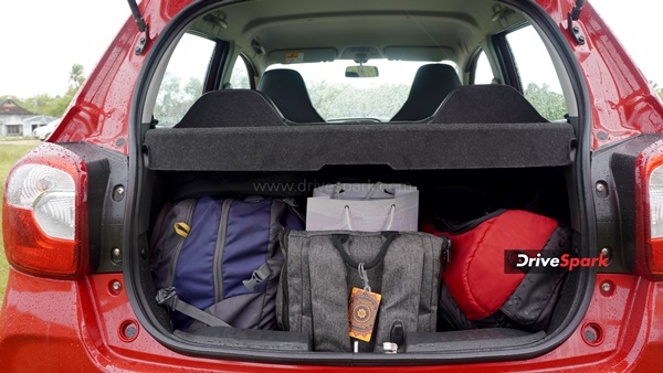 ദൈനംദിന യാത്രകള്‍ക്ക് പ്രായഭേദമന്യേ ഇഷ്ടപ്പെടും; Maruti Alto K10 റിവ്യൂ വിശേഷങ്ങള്‍ ഇതാ