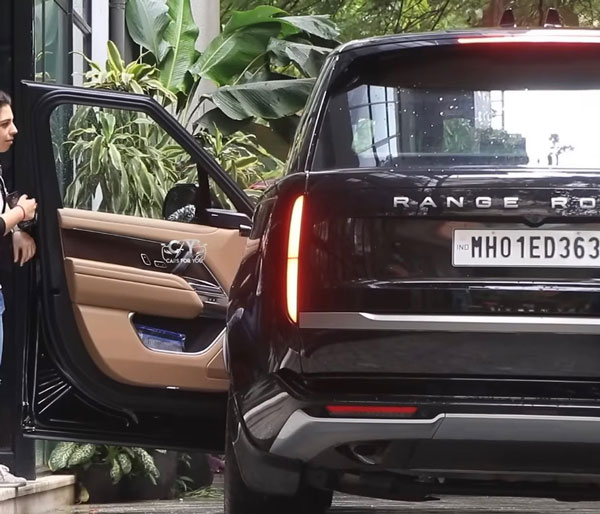 ബ്ലാക്ക് ബീസ്റ്റിനെ സ്വന്തമാക്കി നടി നിമ്രത് കൗർ