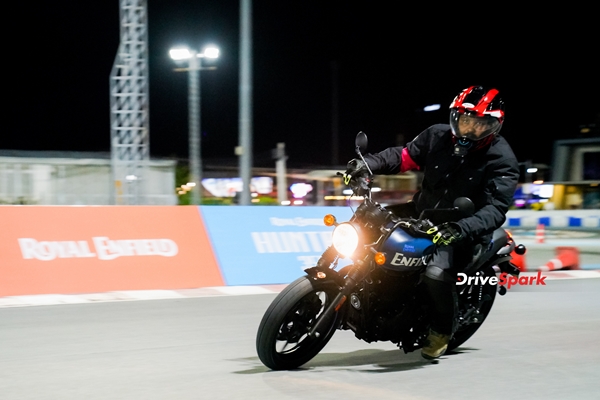 വേട്ട ആരംഭിക്കാന്‍ Royal Enfield Hunter 350 എത്തി; റിവ്യൂ വിശേഷങ്ങള്‍ ഇതാ