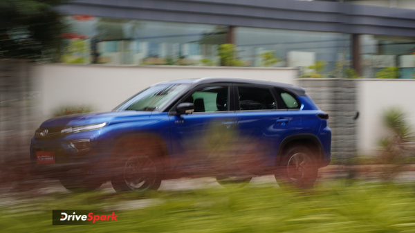 മിഡ്-സൈസ് എസ്‌യുവി സെഗ്മെന്റ് ഇളക്കി മറിക്കുമെന്നുറപ്പ്, Toyota Urban Cruiser Hyryder റിവ്യൂ വിശേഷങ്ങൾ