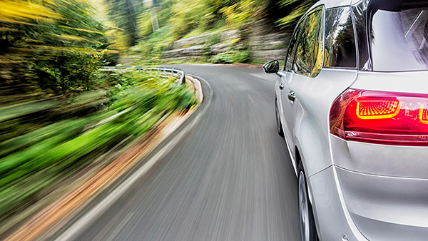 മറ്റുള്ളവരുടെ ജീവനും വിലപ്പെട്ടത്; വാഹനം ഓടിക്കുന്നവര്‍ പാലിക്കണം ഈ സുരക്ഷ കാര്യങ്ങള്‍