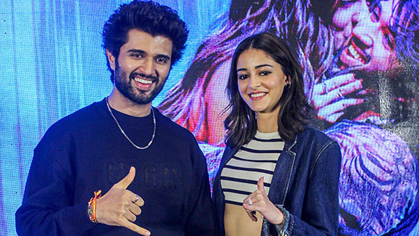 BMW മുതൽ Land Rover വരെ; വിജയ് ദേവരകൊണ്ടയുടെ കാർ ശേഖരം 