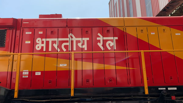 ഇന്ത്യയിലെ ഏറ്റവും കരുത്തുറ്റ ലോക്കോമോട്ടീവ് 'WDG-6G ഡീസൽ' ഇന്ത്യയിലെ ഏറ്റവും കരുത്തുറ്റ ലോക്കോമോട്ടീവ് 'WDG-6G ഡീസൽ'