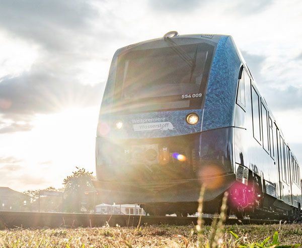 ഹൈഡ്രജൻ കരുത്തിൽ തീവണ്ടി ഓടിച്ച് ജർമനി, ആദ്യഘട്ടത്തിൽ 14 ട്രെയിനുകൾ