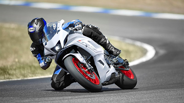 R3, R7 മോഡലുകള്‍ക്ക് പുതിയ കളര്‍ ഓപ്ഷനുമായി Yamaha; പ്രതീക്ഷയോടെ ഇന്ത്യന്‍ വിപണിയും