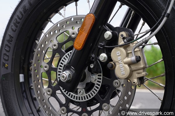  ചുമ്മാ അങ്ങ് ബ്രേക്ക് പിടിച്ചാൽ മാത്രം പോര! ഇതും കൂടെ അറിഞ്ഞ് വച്ചോ