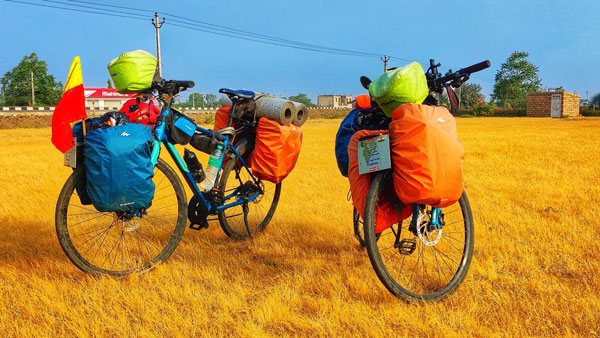 സുഖിച്ചത് മതി; സെക്കിള്‍ സവാരിക്ക് ഇനി ഹെല്‍മെറ്റും റിഫ്ലക്റ്റീവ് ജാക്കറ്റും നിര്‍ബന്ധമാക്കി എംവിഡി